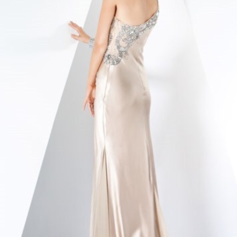 b. darlin gown - Picture 5 of 5